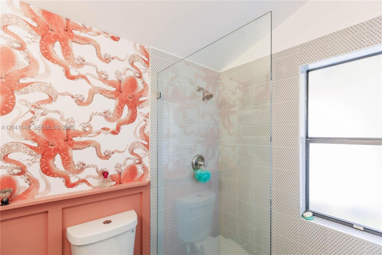 2956 Bird Ave, Unit 6, Miami, FL 33133 Photo
