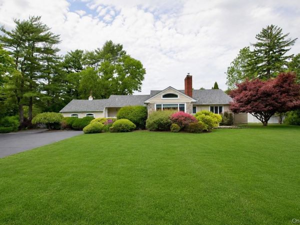 81 Lawrence Hill Road , Huntington, NY 11743