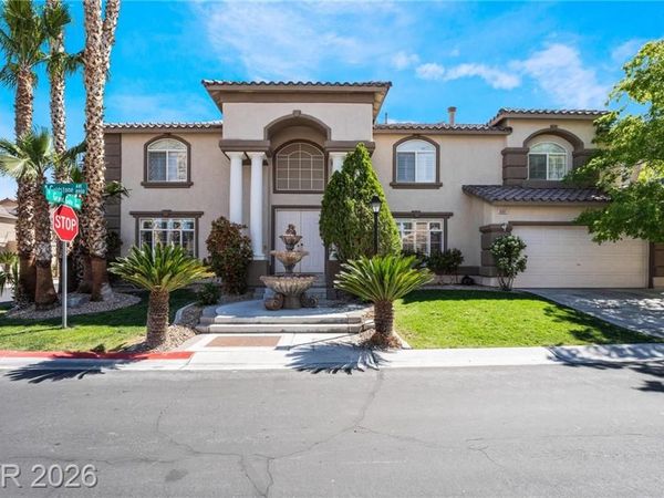 8901 Goldstone Avenue, Las Vegas, NV 89143