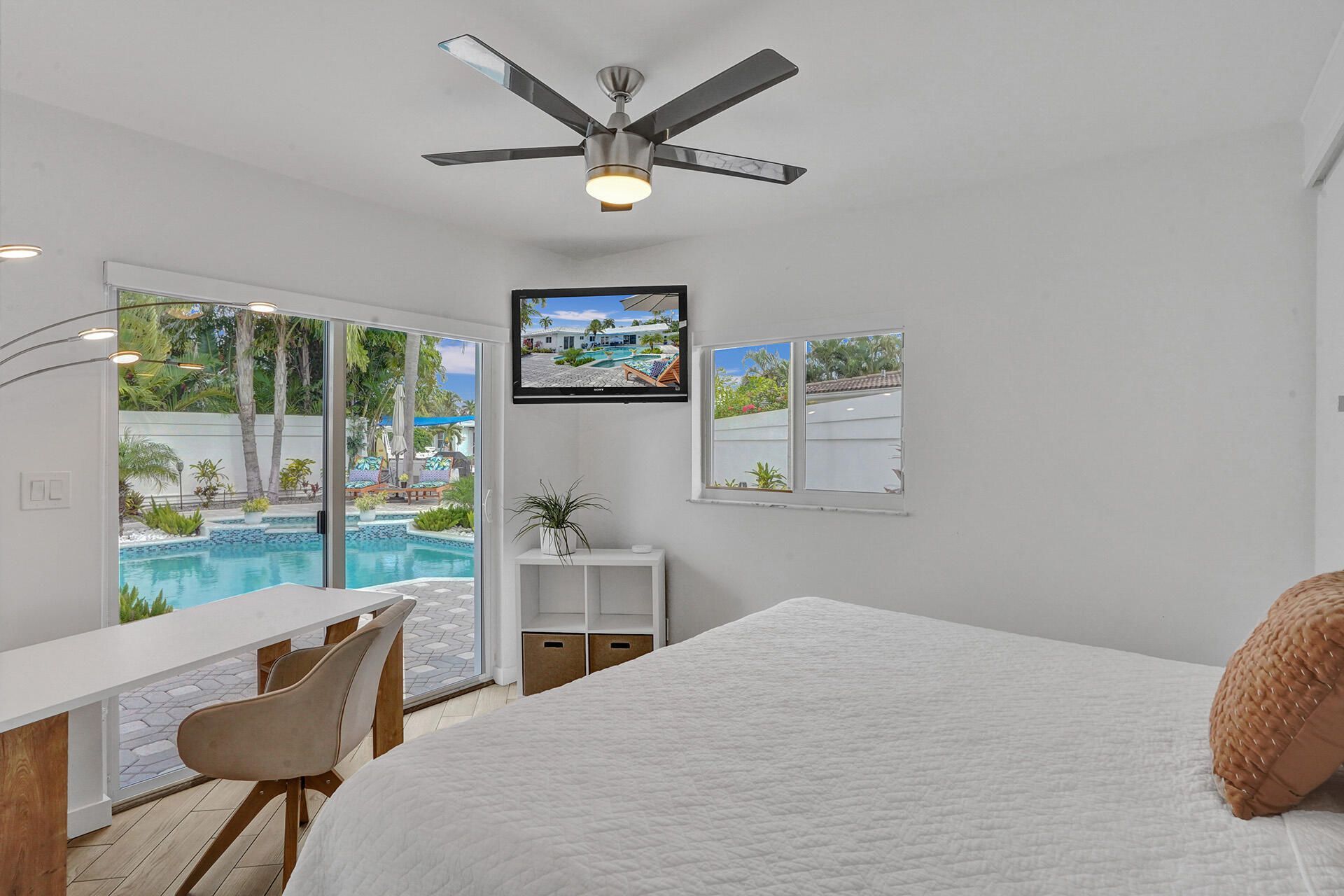 201 SE 11th Street, Pompano Beach, FL 33060 Photo