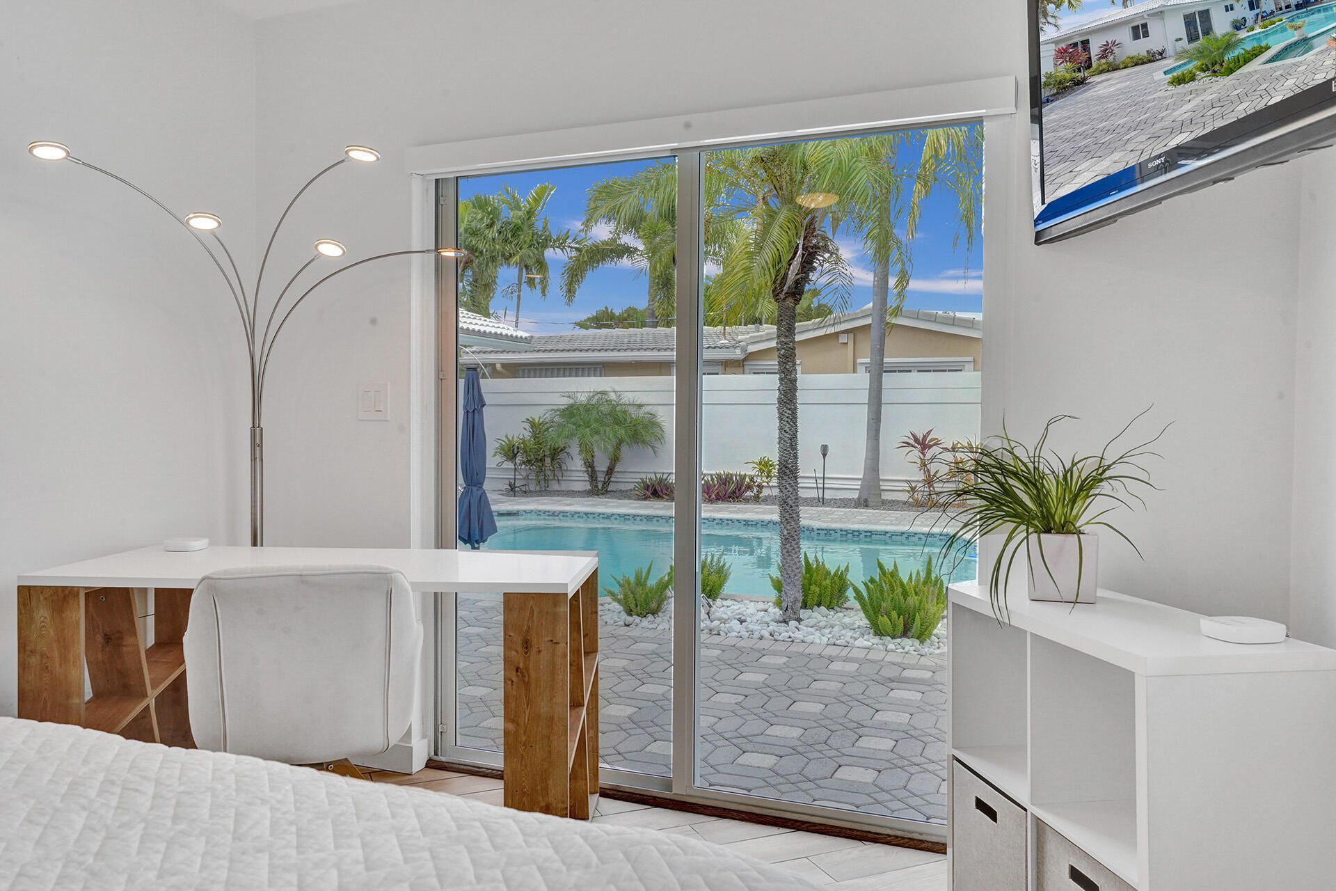 201 SE 11th Street, Pompano Beach, FL 33060 Photo