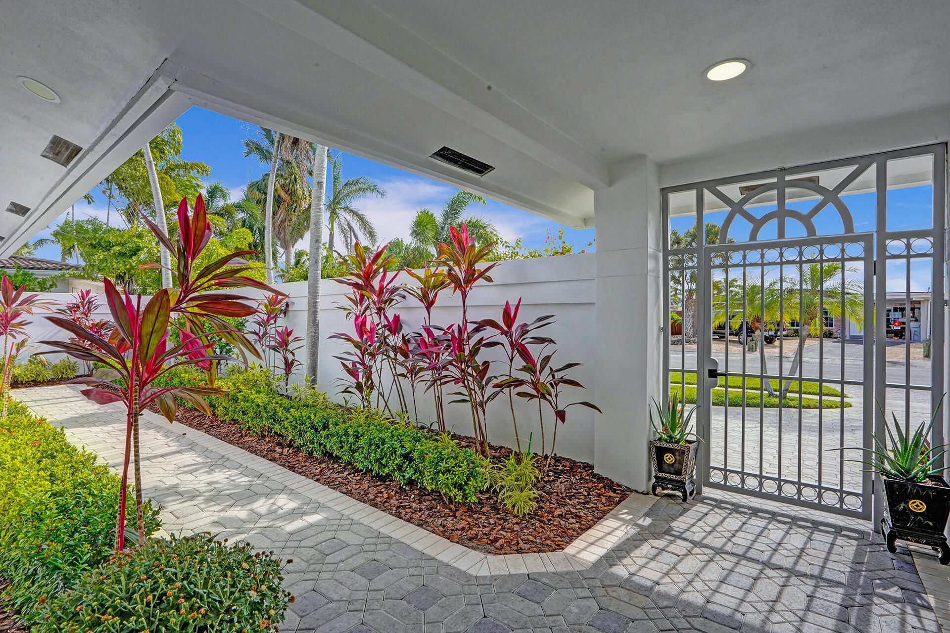 201 SE 11th Street, Pompano Beach, FL 33060 Photo