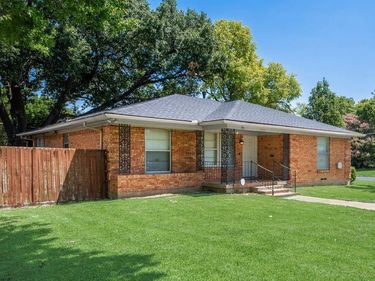3017 San Medina Avenue, Dallas, TX 75228
