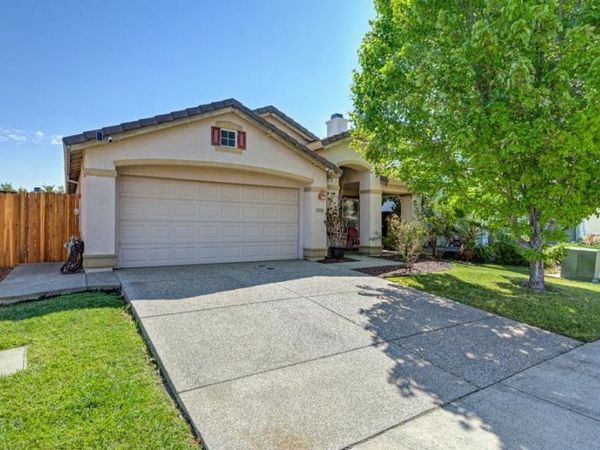 5376 Buckwood Way, Sacramento, CA 95835