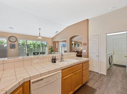 5376 Buckwood Way, Sacramento, CA 95835 Photo