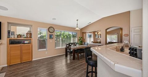 5376 Buckwood Way, Sacramento, CA 95835 Photo
