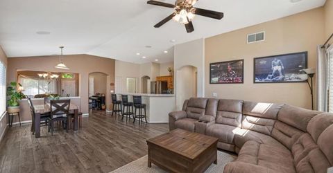 5376 Buckwood Way, Sacramento, CA 95835 Photo