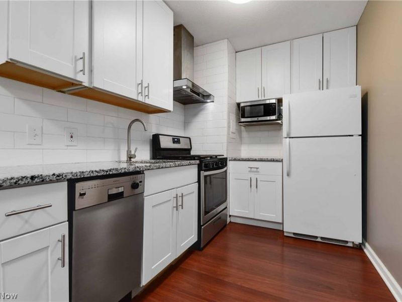 25735 Lorain Road, Unit 506, North Olmsted, OH 44070 Photo 3