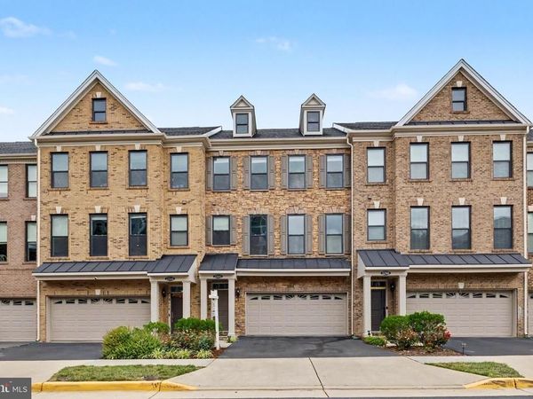 22503 WINDSOR LOCKS SQUARE, ASHBURN, VA 20148