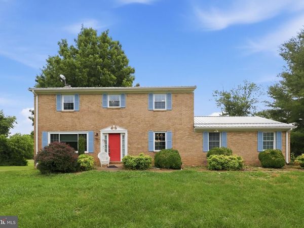 39335 BOLINGTON ROAD, LOVETTSVILLE, VA 20180