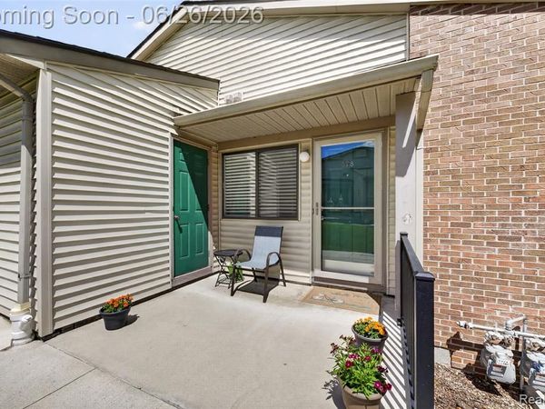 378 Spring Brooke Drive, Brighton, MI 48116