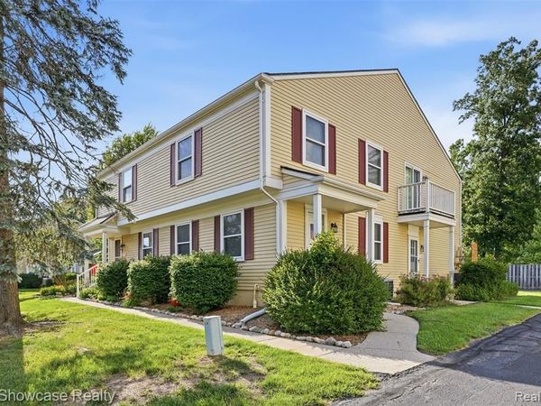 1499 Mariner Drive, Walled Lake, MI 48390