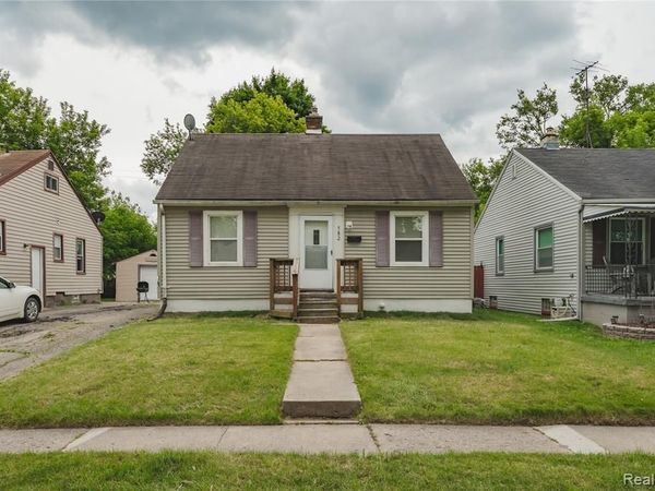 582 Lebaron Avenue, Pontiac, MI 48340