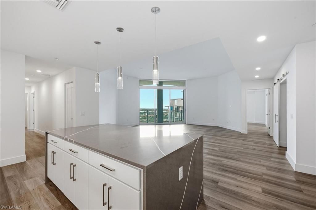 1950 Mayfair St, Unit PH8, Naples, FL 34104 Photo