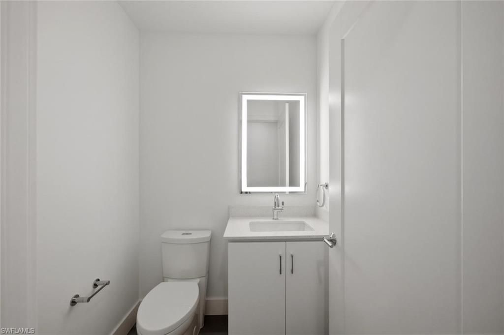 1950 Mayfair St, Unit PH8, Naples, FL 34104 Photo