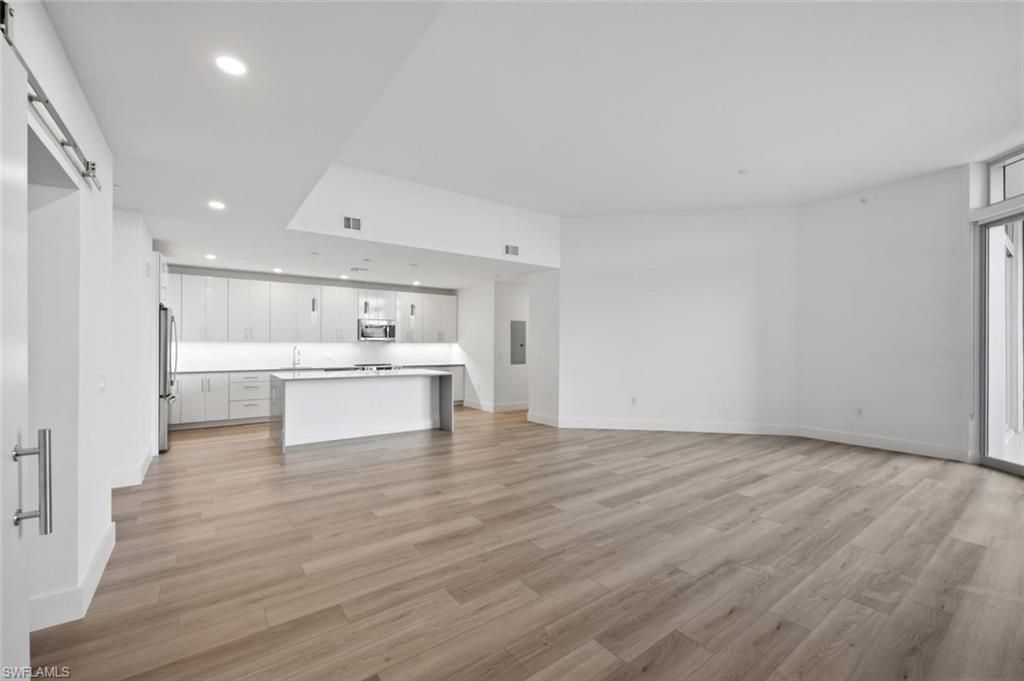 1950 Mayfair St, Unit PH8, Naples, FL 34104 Photo