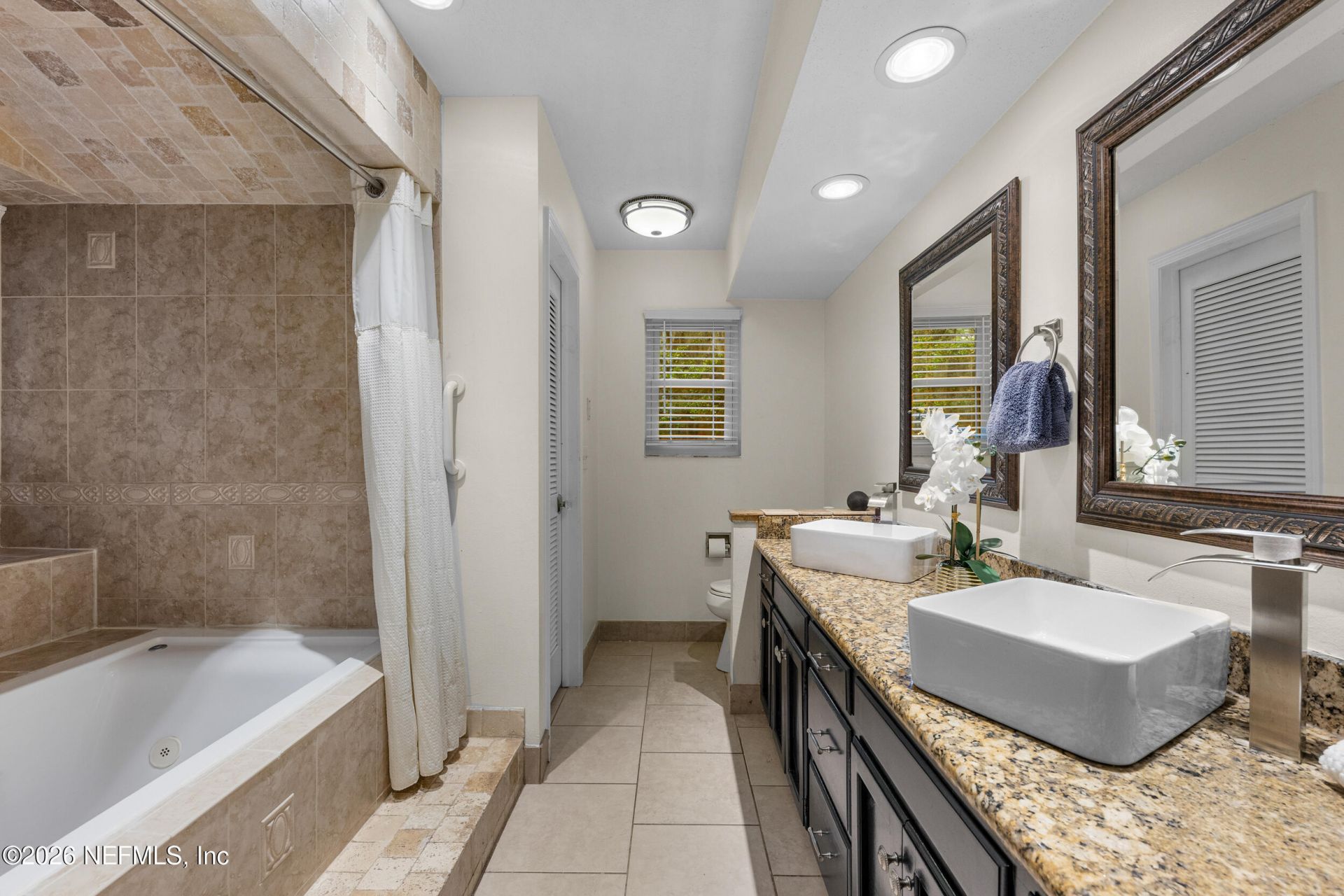 3510 Hidden Lake Drive E, Jacksonville, FL 32216 Photo