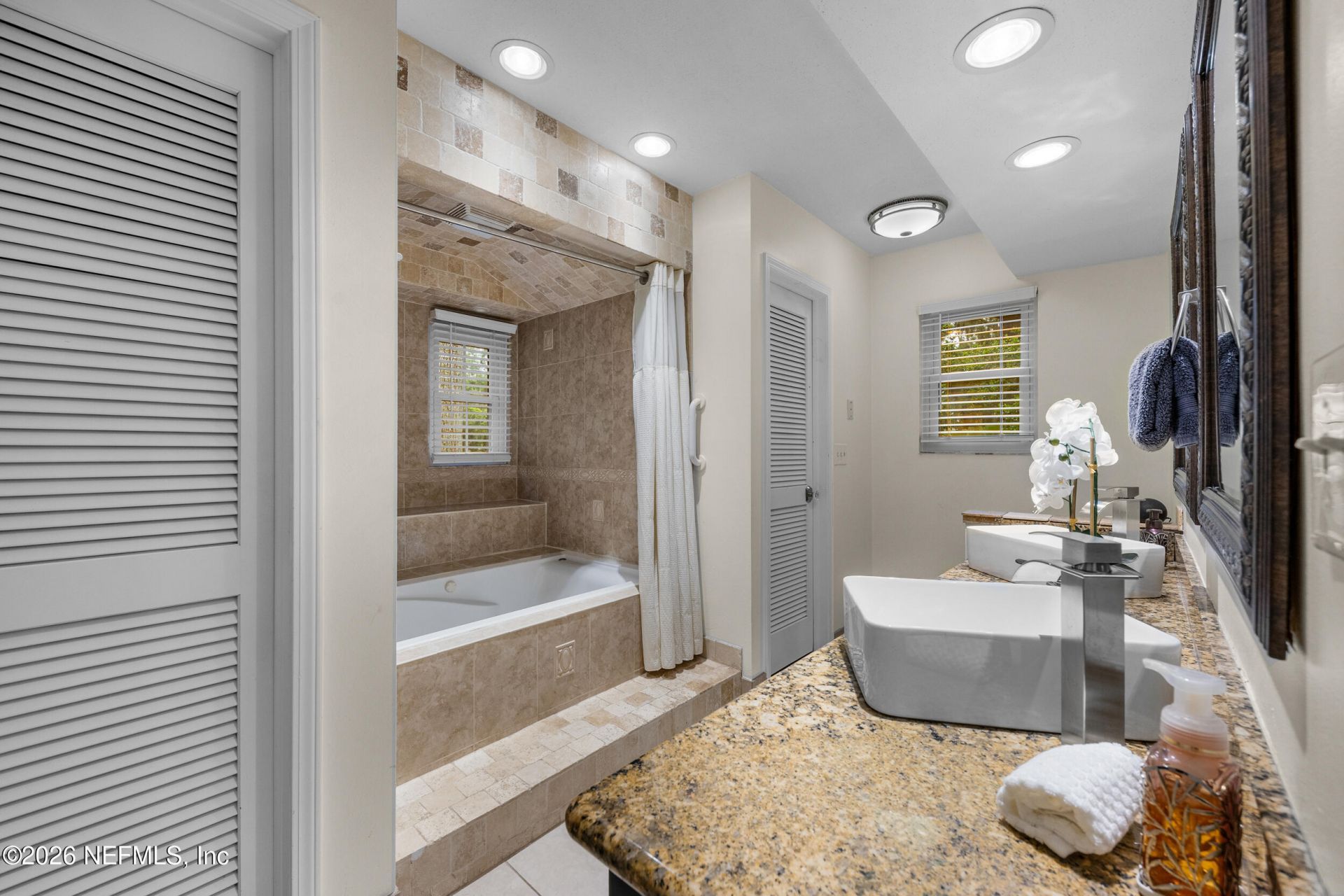 3510 Hidden Lake Drive E, Jacksonville, FL 32216 Photo