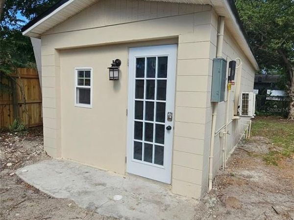 1413 S WARREN AVENUE , LAKELAND, FL 33803