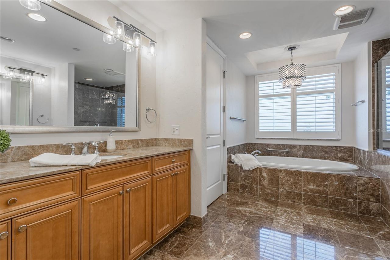 300 Beach Drive Ne, Unit 1904, Saint Petersburg, FL 33701 Photo