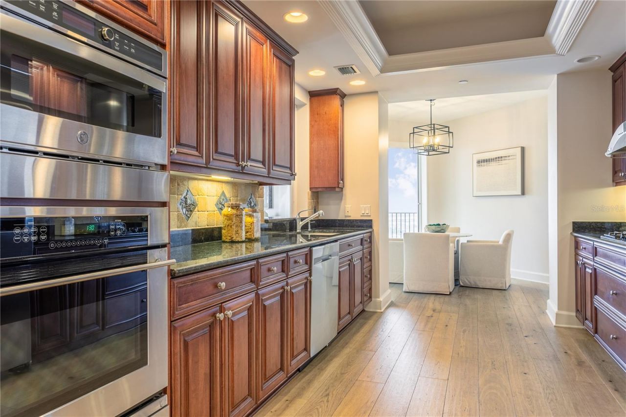 300 Beach Drive Ne, Unit 1904, Saint Petersburg, FL 33701 Photo