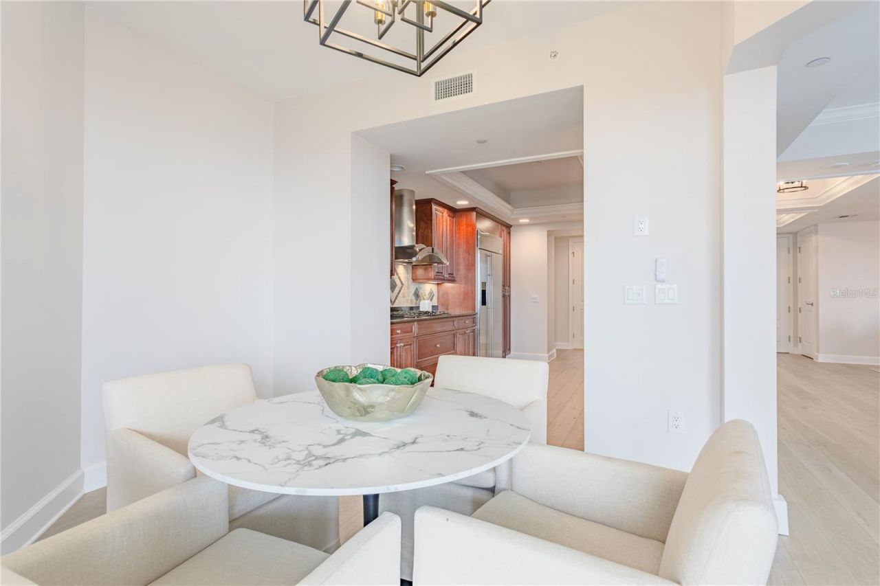 300 Beach Drive Ne, Unit 1904, Saint Petersburg, FL 33701 Photo