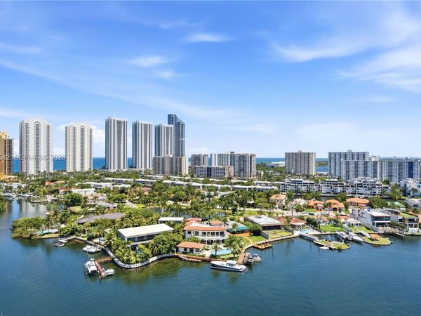 400 Sunny Isles Blvd , Unit 1817, Sunny Isles Beach, FL 33160