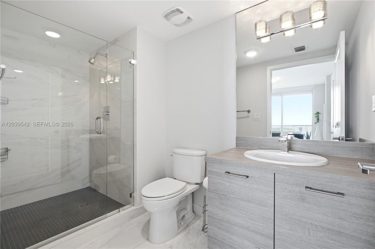 400 Sunny Isles Blvd , Unit 1817, Sunny Isles Beach, FL 33160 Photo