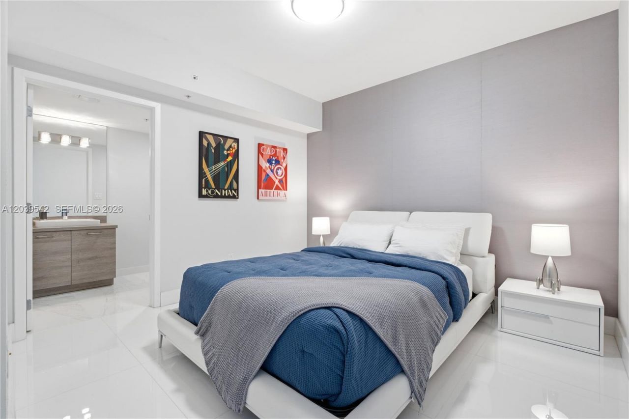 400 Sunny Isles Blvd , Unit 1817, Sunny Isles Beach, FL 33160 Photo
