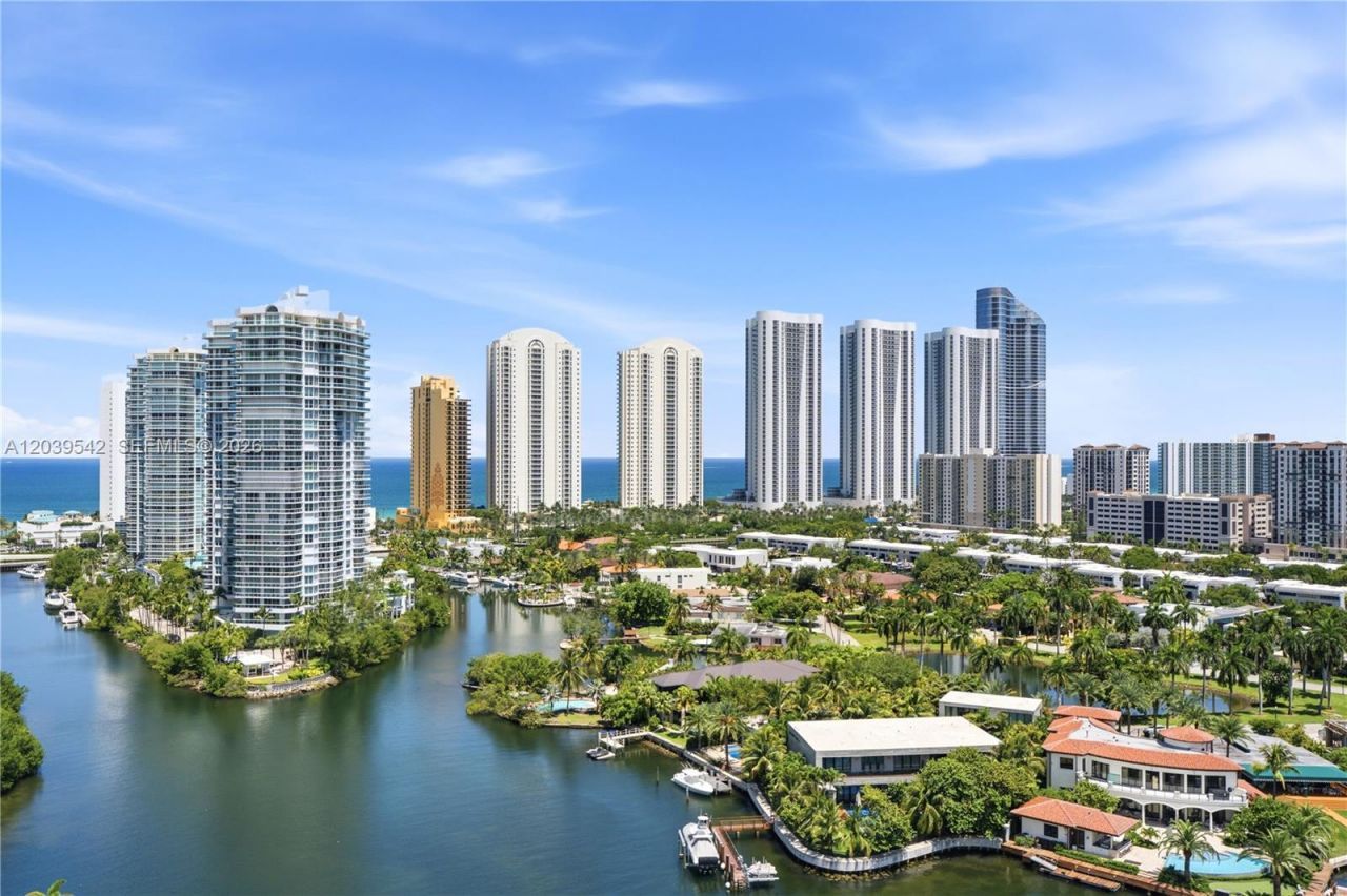 400 Sunny Isles Blvd , Unit 1817, Sunny Isles Beach, FL 33160 Photo