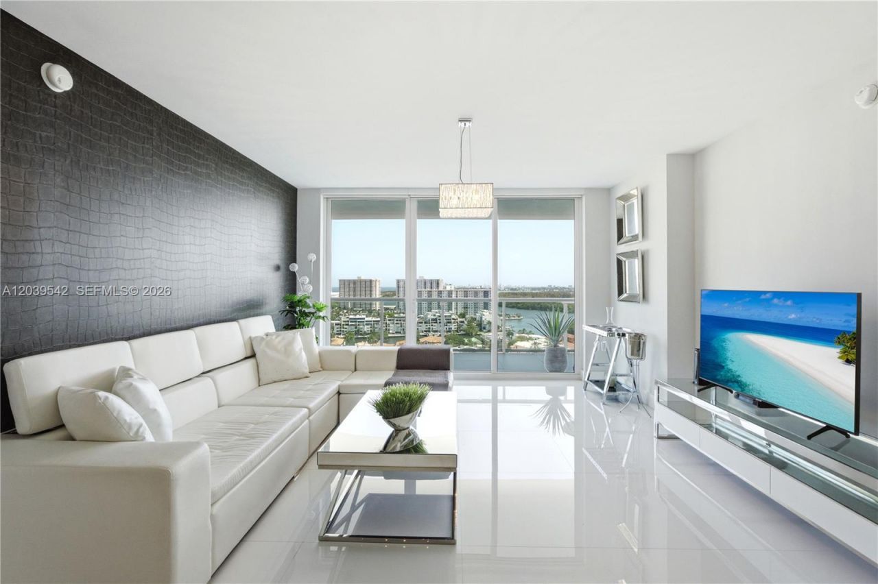400 Sunny Isles Blvd , Unit 1817, Sunny Isles Beach, FL 33160 Photo