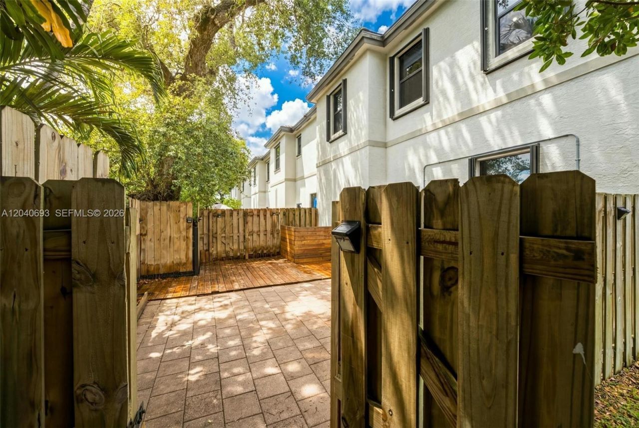 2821 SW 17th Ave, Fort Lauderdale, FL 33315 Photo