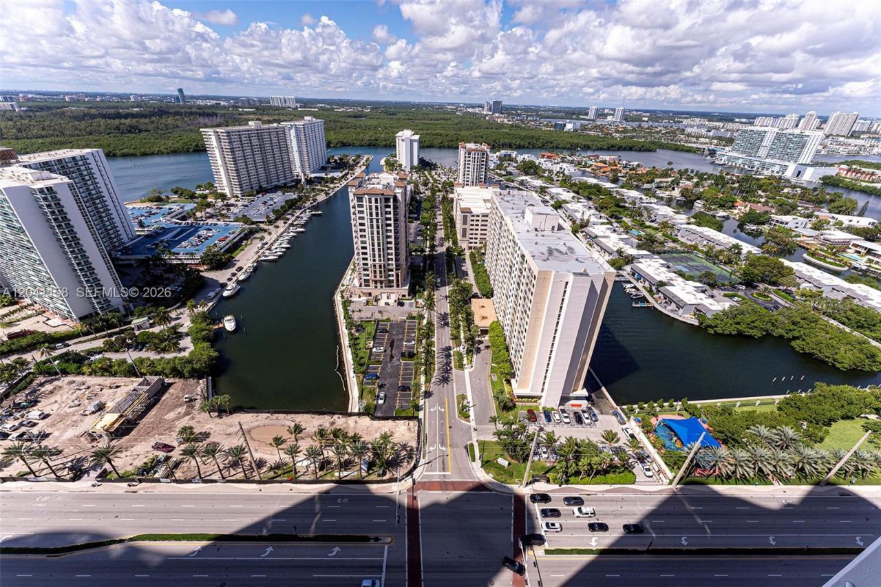 15901 Collins Ave , Unit 2805, Sunny Isles Beach, FL 33160 Photo