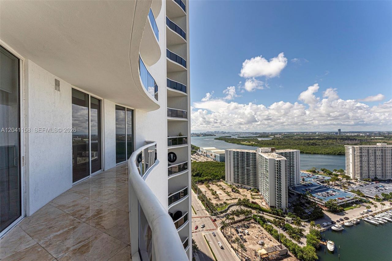 15901 Collins Ave , Unit 2805, Sunny Isles Beach, FL 33160 Photo