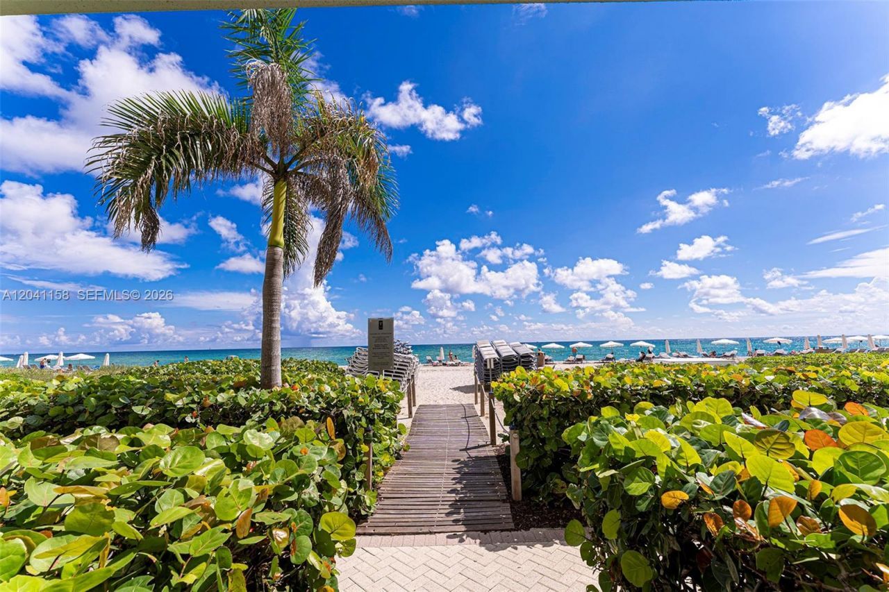 15901 Collins Ave , Unit 2805, Sunny Isles Beach, FL 33160 Photo