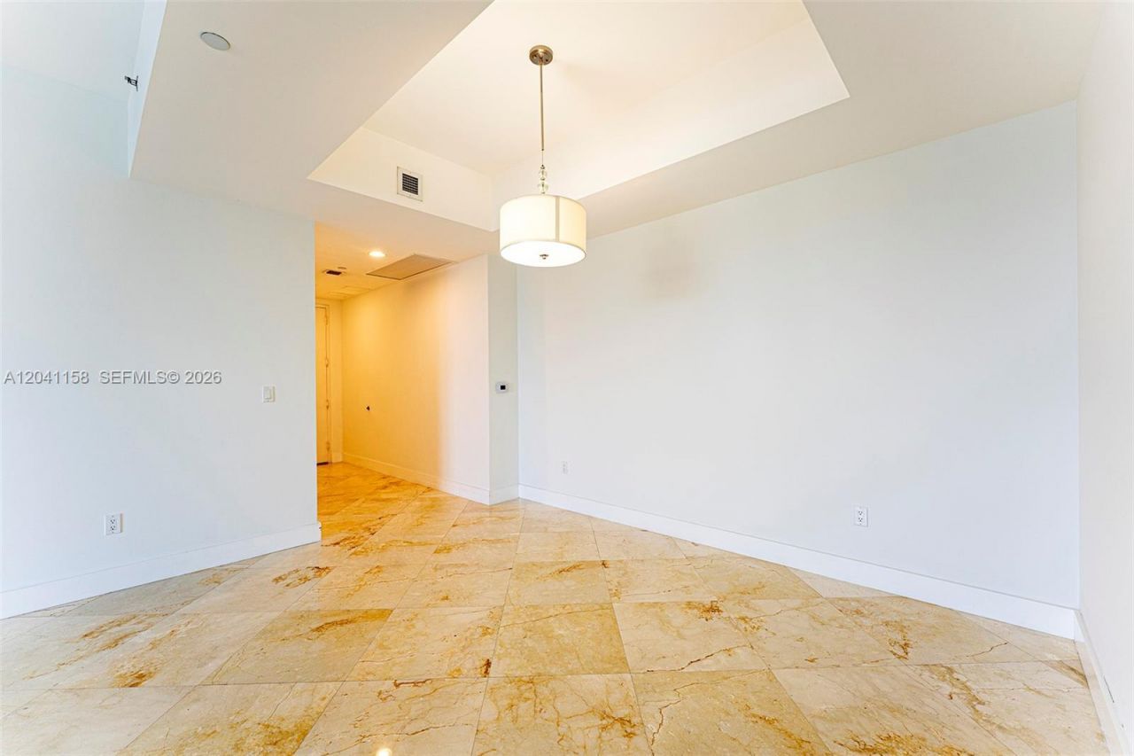 15901 Collins Ave , Unit 2805, Sunny Isles Beach, FL 33160 Photo