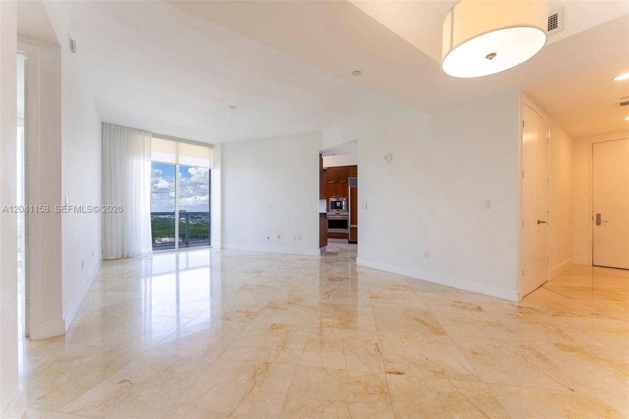 15901 Collins Ave , Unit 2805, Sunny Isles Beach, FL 33160 Photo