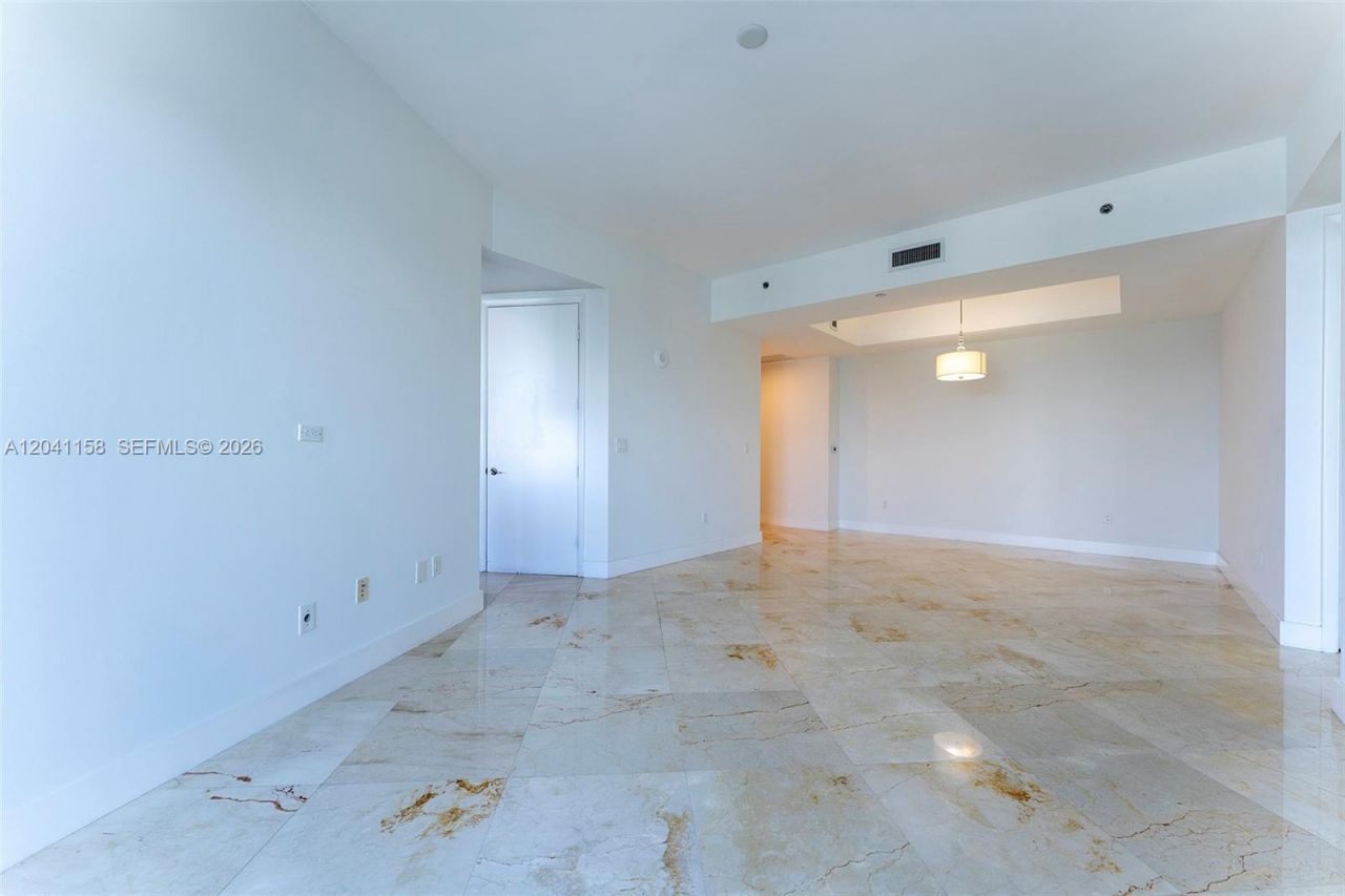 15901 Collins Ave , Unit 2805, Sunny Isles Beach, FL 33160 Photo