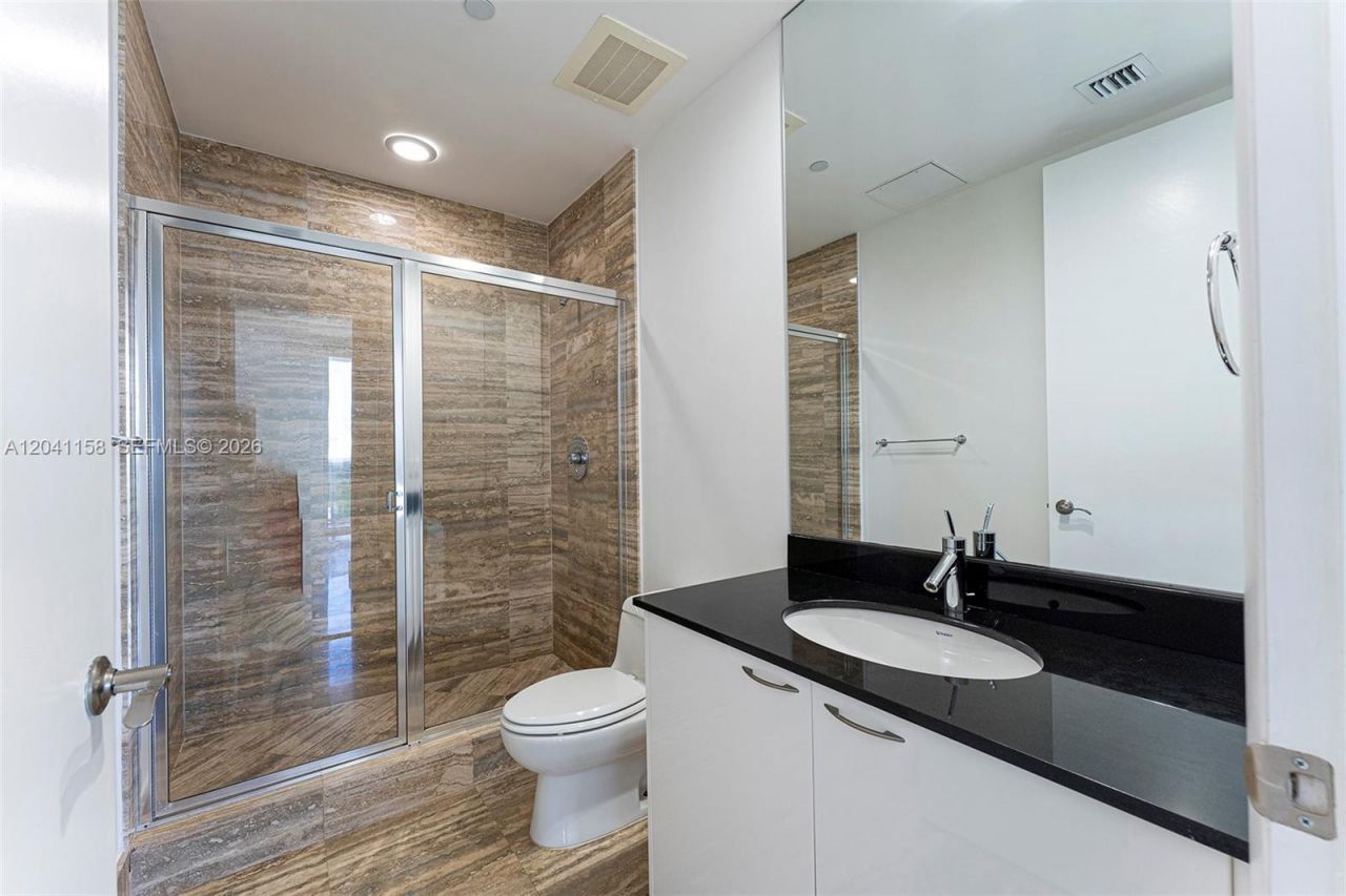15901 Collins Ave , Unit 2805, Sunny Isles Beach, FL 33160 Photo
