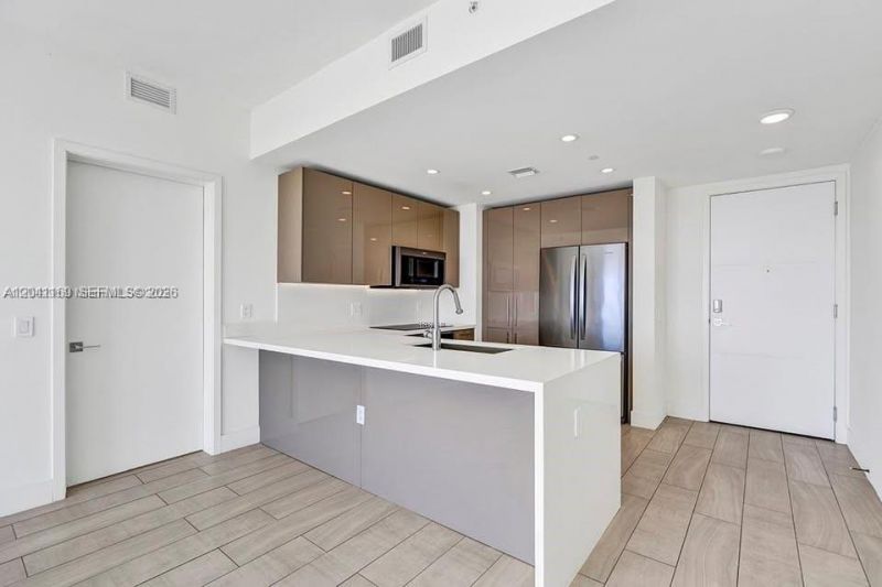 2000 S Metropica Way , Unit 907, Sunrise, FL 33323 Photo
