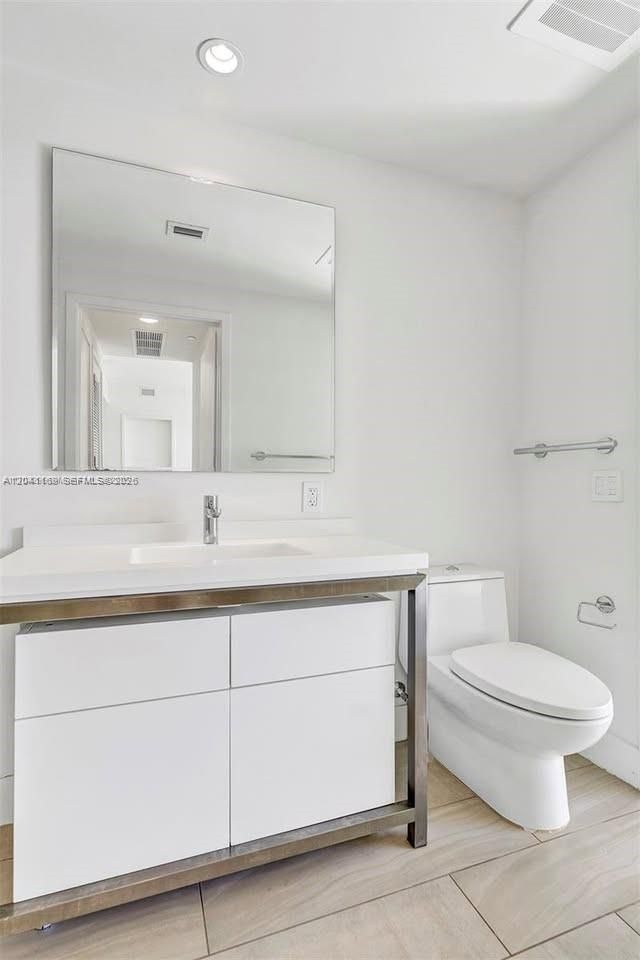 2000 S Metropica Way , Unit 907, Sunrise, FL 33323 Photo