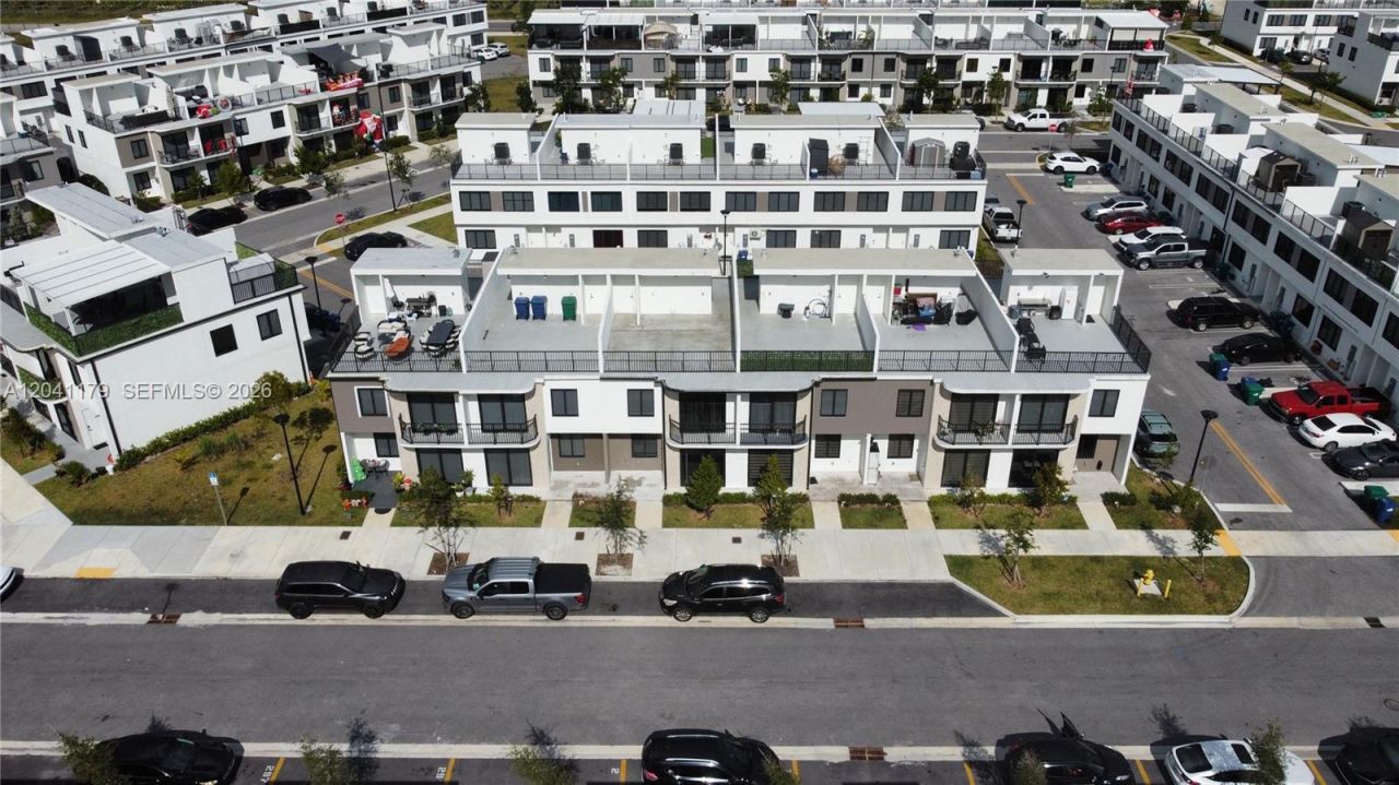 14569 SW 261st Ter , Unit 14569, Homestead, FL 33032 Photo