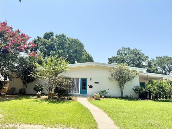1211 MINOR Street, Kenner, LA 70062