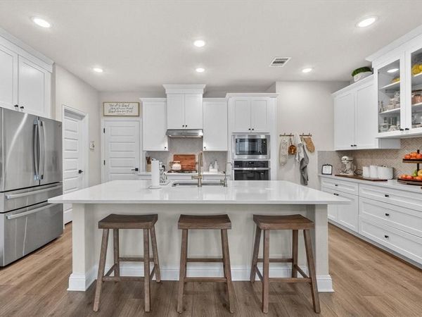 1830 Silver Birch Road, Waxahachie, TX 75165