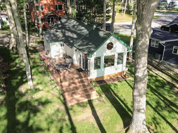 167 Alpena Trail, Houghton Lake, MI 48629