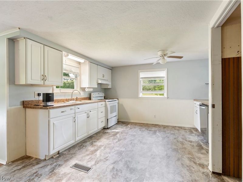 4659 State Route 39 NE, New Philadelphia, OH 44663 Photo 8