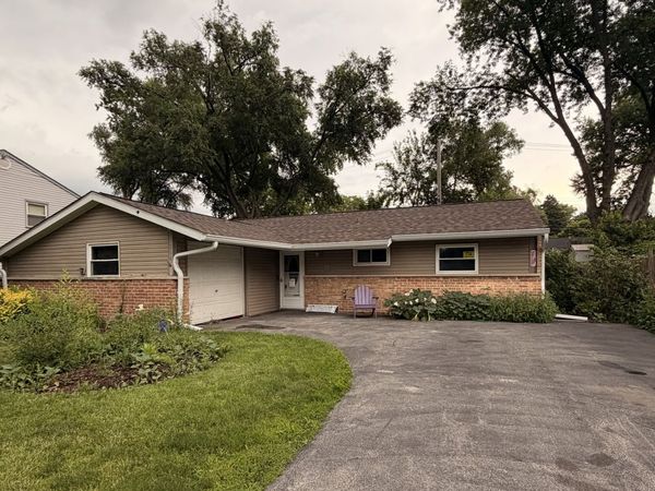 144 N Pinecrest Road, Bolingbrook, IL 60440