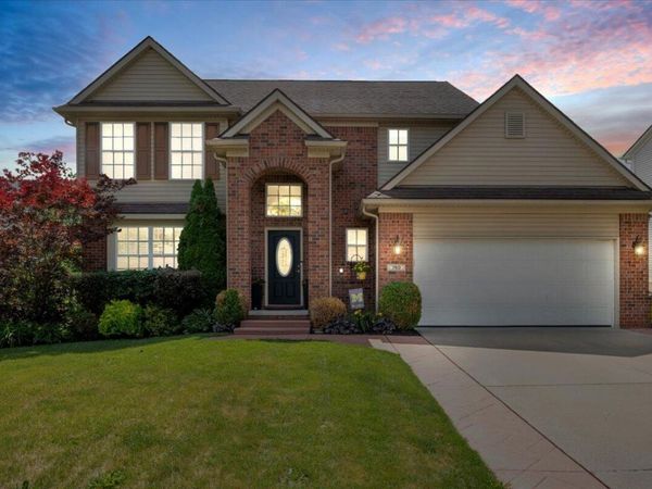 760 Pembroke Drive, Saline, MI 48176