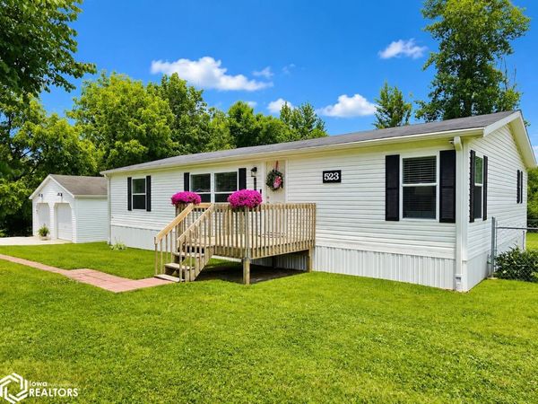 523 W 7th Street, Lamoni, IA 50140
