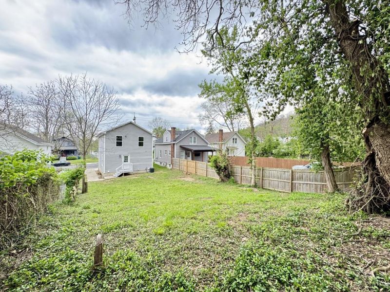 5426 Whetsel Avenue, Cincinnati, OH 45227 Photo 3